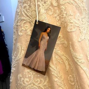 Martina Liana Bridal Wedding Gown